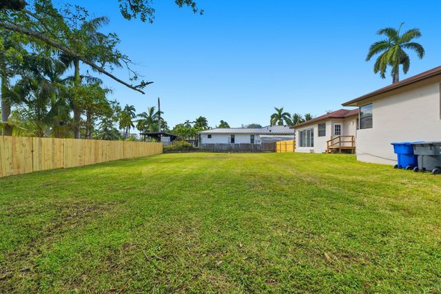 2830 Johnson Street, Hollywood, FL 33020