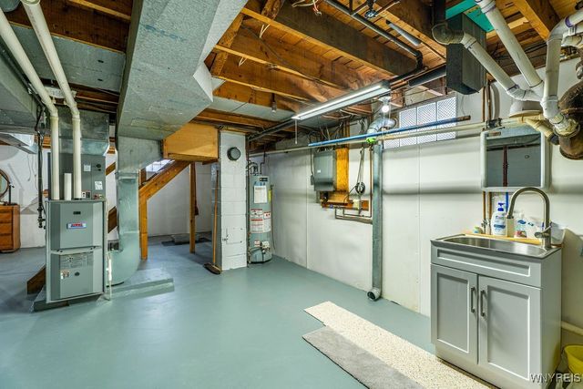 5848 Shawnee Road, Cambria, NY 14132