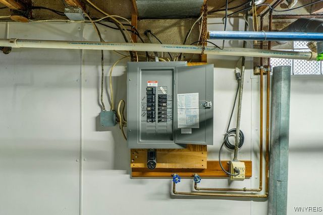 5848 Shawnee Road, Cambria, NY 14132