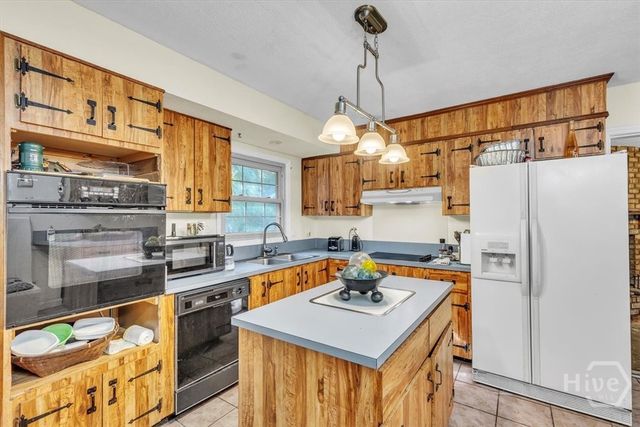 810 Walthour Road, Savannah, GA 31410