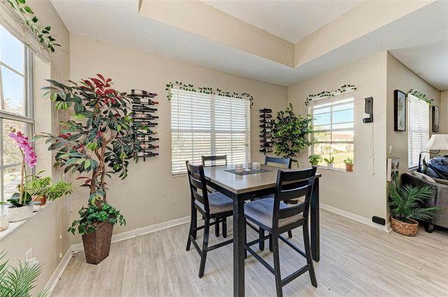 1130 VILLAGIO CIRCLE 201, Sarasota, FL 34237