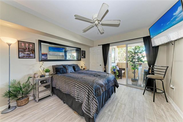 1130 VILLAGIO CIRCLE 201, Sarasota, FL 34237