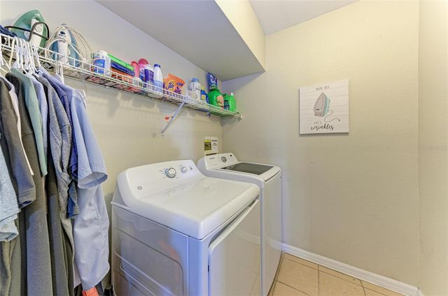 1130 VILLAGIO CIRCLE 201, Sarasota, FL 34237