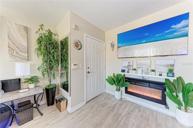 1130 VILLAGIO CIRCLE 201, Sarasota, FL 34237