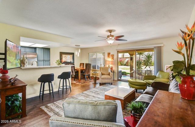 9808 W KERRY Lane, Peoria, AZ 85382