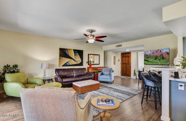 9808 W KERRY Lane, Peoria, AZ 85382