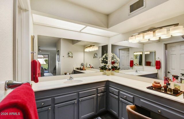 9808 W KERRY Lane, Peoria, AZ 85382