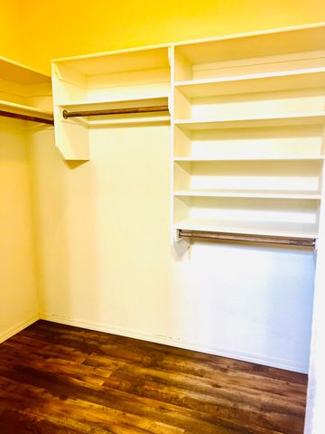 6843 Kayser Mill Road NW, Albuquerque, NM 87114