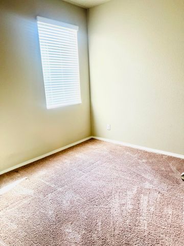 6843 Kayser Mill Road NW, Albuquerque, NM 87114