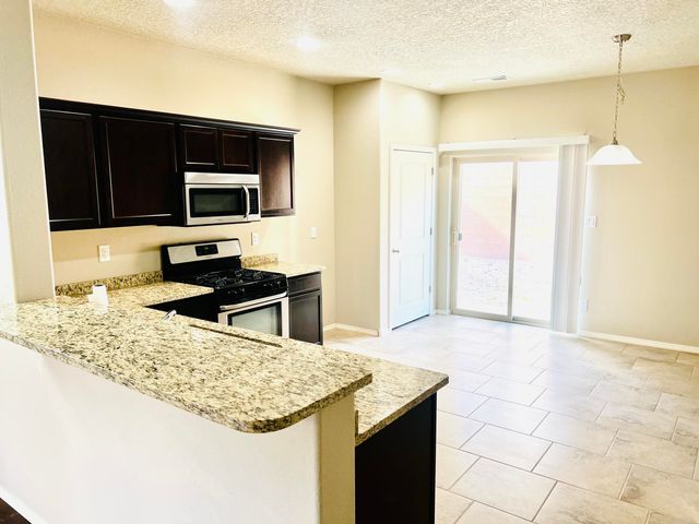 6843 Kayser Mill Road NW, Albuquerque, NM 87114