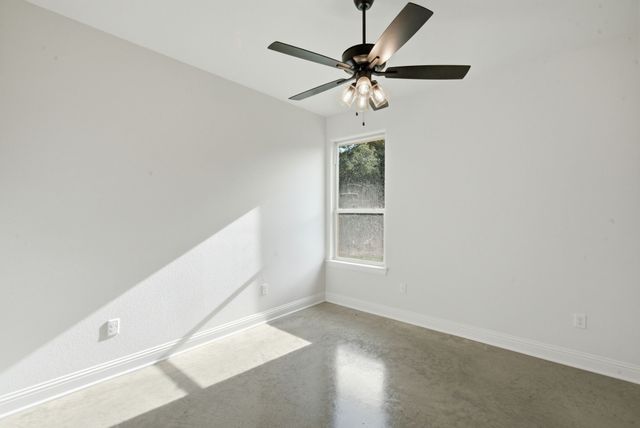 209 Waterford Drive, Weatherford, TX 76086