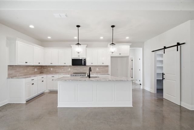 209 Waterford Drive, Weatherford, TX 76086