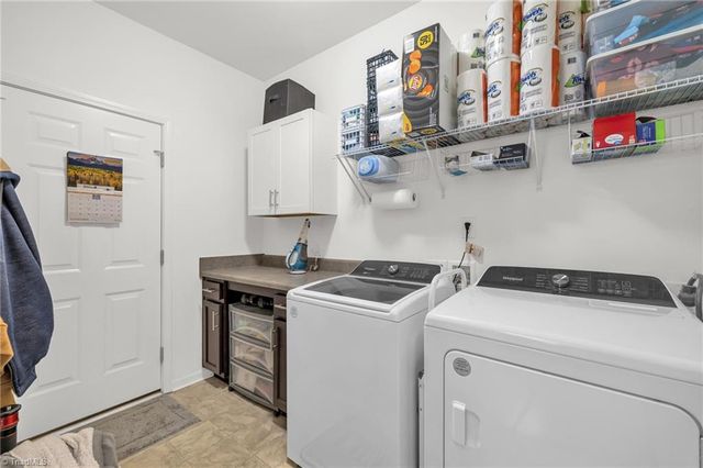 127 Centerpiece Drive, High Point, NC 27265