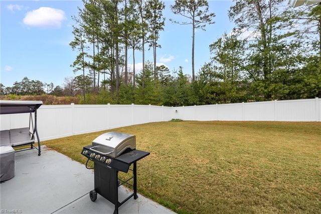 127 Centerpiece Drive, High Point, NC 27265