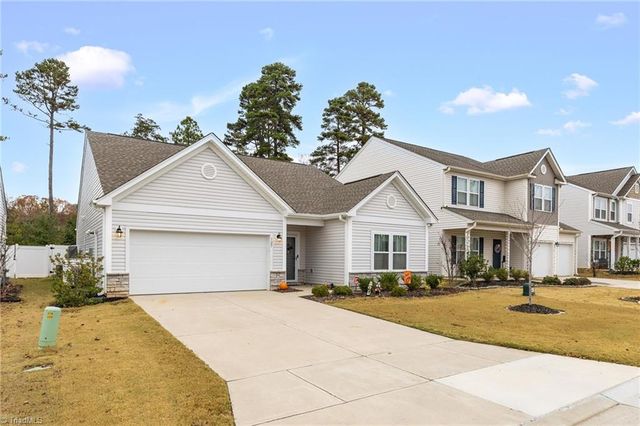 127 Centerpiece Drive, High Point, NC 27265