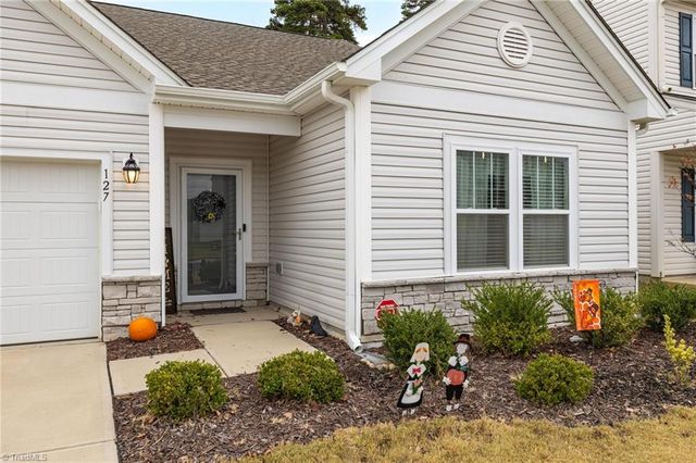 127 Centerpiece Drive, High Point, NC 27265