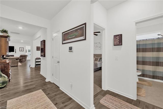 127 Centerpiece Drive, High Point, NC 27265