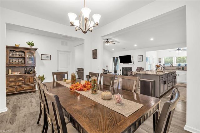 127 Centerpiece Drive, High Point, NC 27265