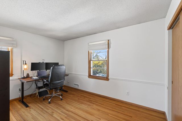 704 E 130th Street, Burnsville, MN 55337