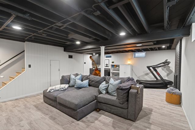 704 E 130th Street, Burnsville, MN 55337