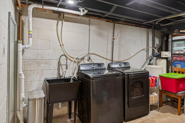 704 E 130th Street, Burnsville, MN 55337