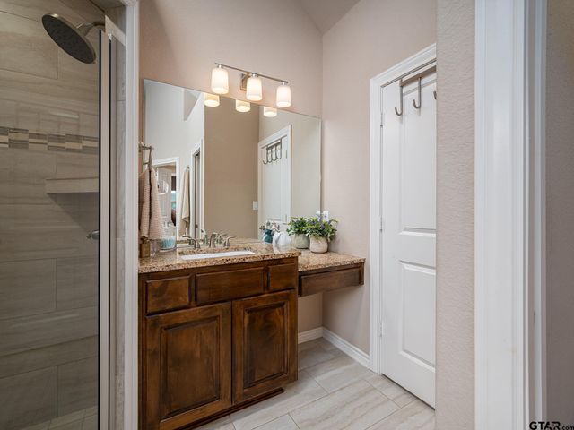2209 Rana Park, Flint, TX 75762