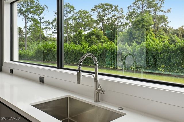 1388 Everglades BLVD N, Naples, FL 34120