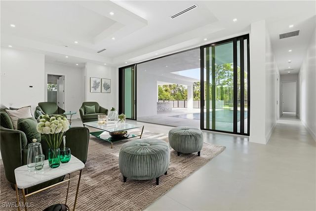 1388 Everglades BLVD N, Naples, FL 34120