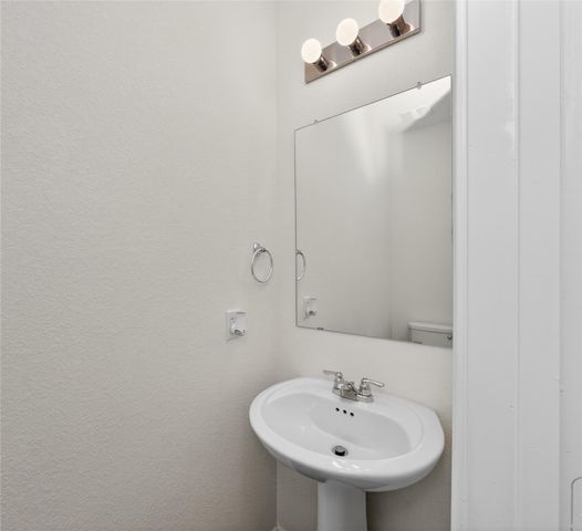 156 Greatest Gift WAY, Jarrell, TX 76537