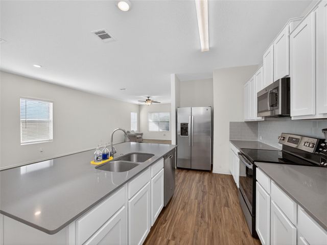 156 Greatest Gift WAY, Jarrell, TX 76537