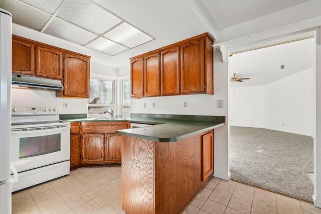 9474 Dunkerrin Way, Elk Grove, CA 95758