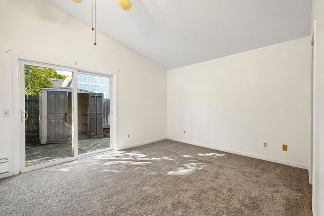 9474 Dunkerrin Way, Elk Grove, CA 95758
