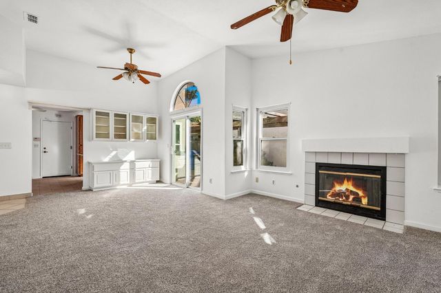 9474 Dunkerrin Way, Elk Grove, CA 95758