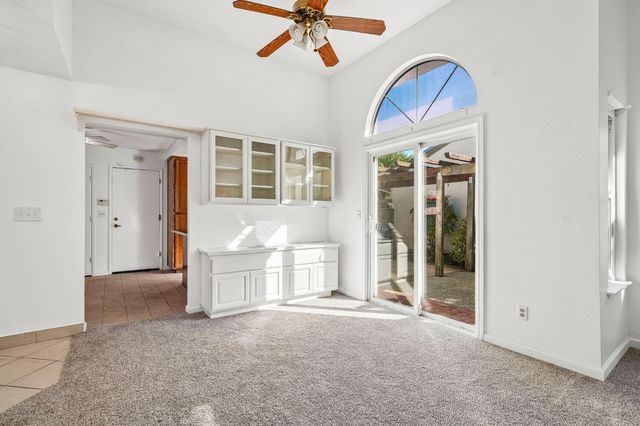 9474 Dunkerrin Way, Elk Grove, CA 95758