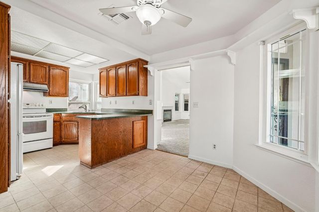 9474 Dunkerrin Way, Elk Grove, CA 95758