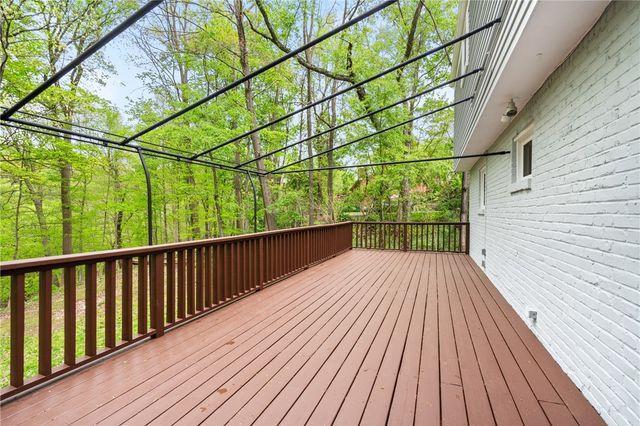 111 Greyfriar Dr, O'hara, PA 15215