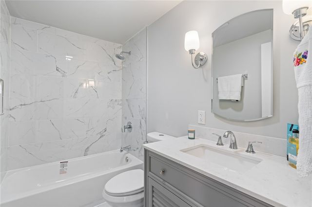 111 Greyfriar Dr, O'hara, PA 15215
