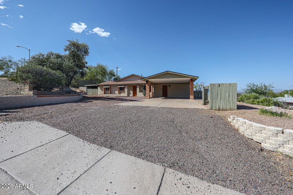 1740 E CAMINO DEL SANTO --, Phoenix, AZ 85022