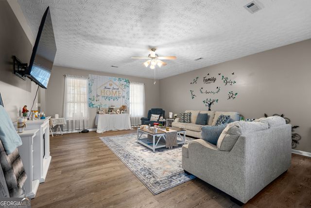 107 Collier Street, Hogansville, GA 30230