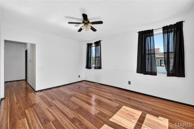 327 W Felton Avenue, St Louis, MO 63125