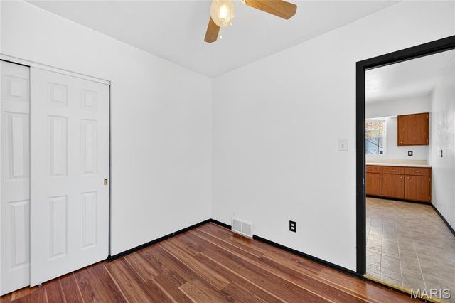 327 W Felton Avenue, St Louis, MO 63125