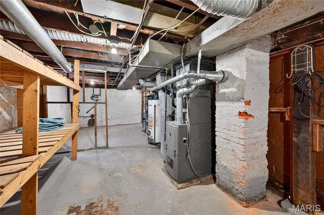 327 W Felton Avenue, St Louis, MO 63125