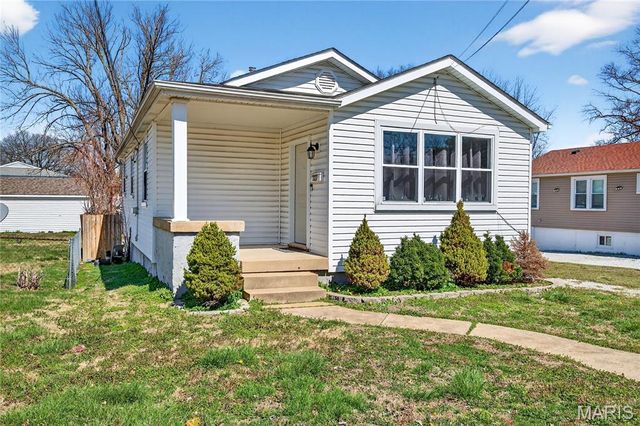 327 W Felton Avenue, St Louis, MO 63125