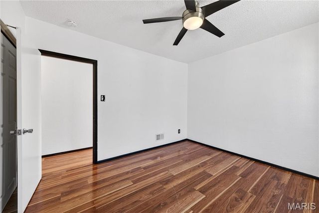 327 W Felton Avenue, St Louis, MO 63125