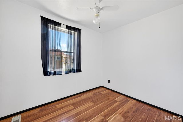 327 W Felton Avenue, St Louis, MO 63125