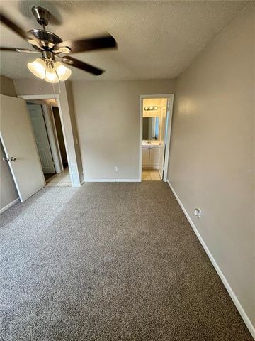 10419 N HARTTS DRIVE, Tampa, FL 33617