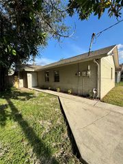 10419 N HARTTS DRIVE, Tampa, FL 33617