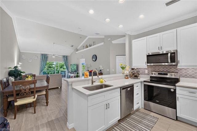 1149 Winding Pines CIR 206, Cape Coral, FL 33909