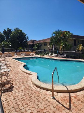 1271 NW 13th Street 460e, Boca Raton, FL 33486