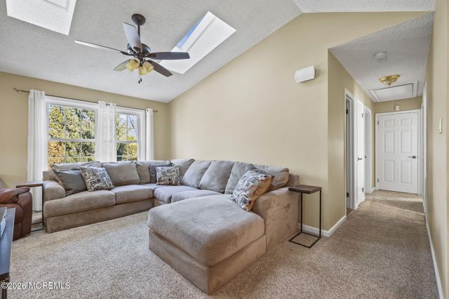 48 Hedgewood Road, Howell, NJ 07731